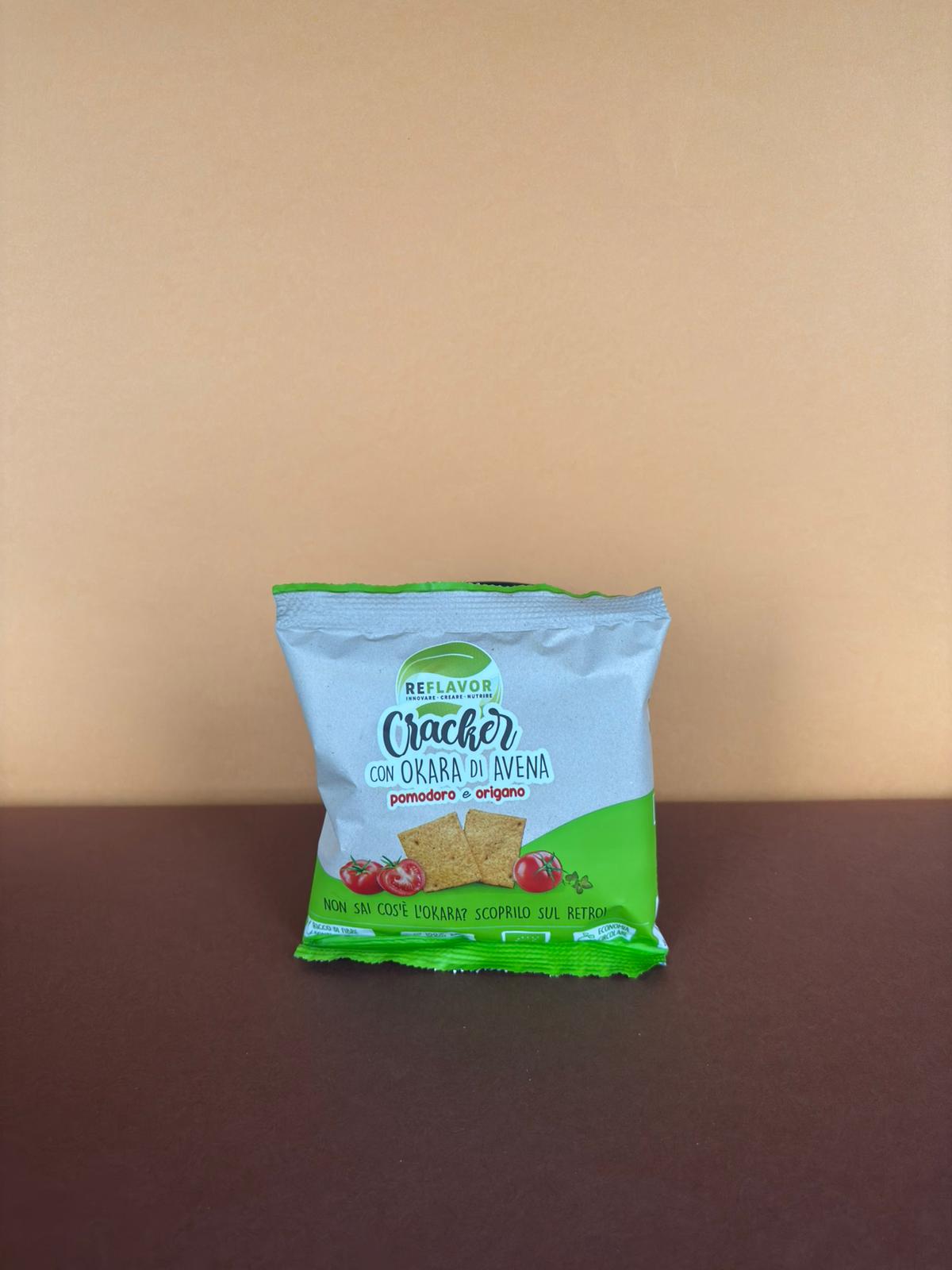 Cracker con Okara di Avena, Pomodoro e Basilico